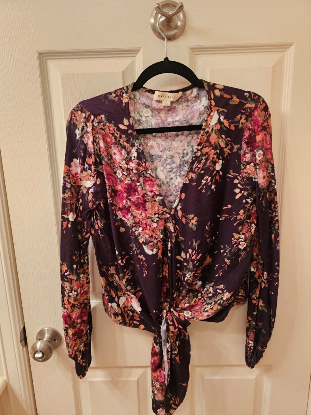 NWOT Lovestitch Small Brown Floral V-Neck Blouse w / Tie